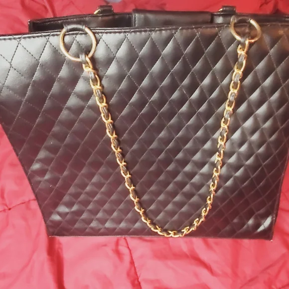 New Large Black Quilted Faux Leather Tote bag/Laptop - Picture 11 of 15